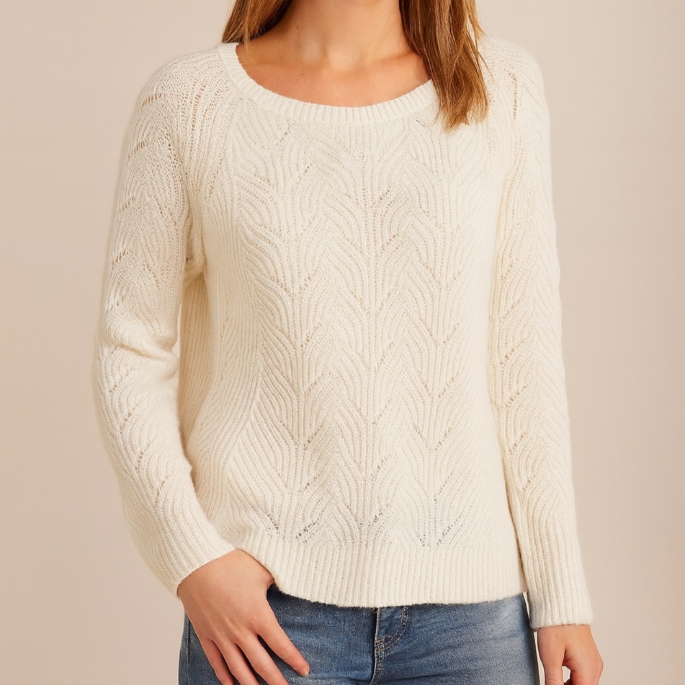 LOFT White Textured Knit Sweater – Size M